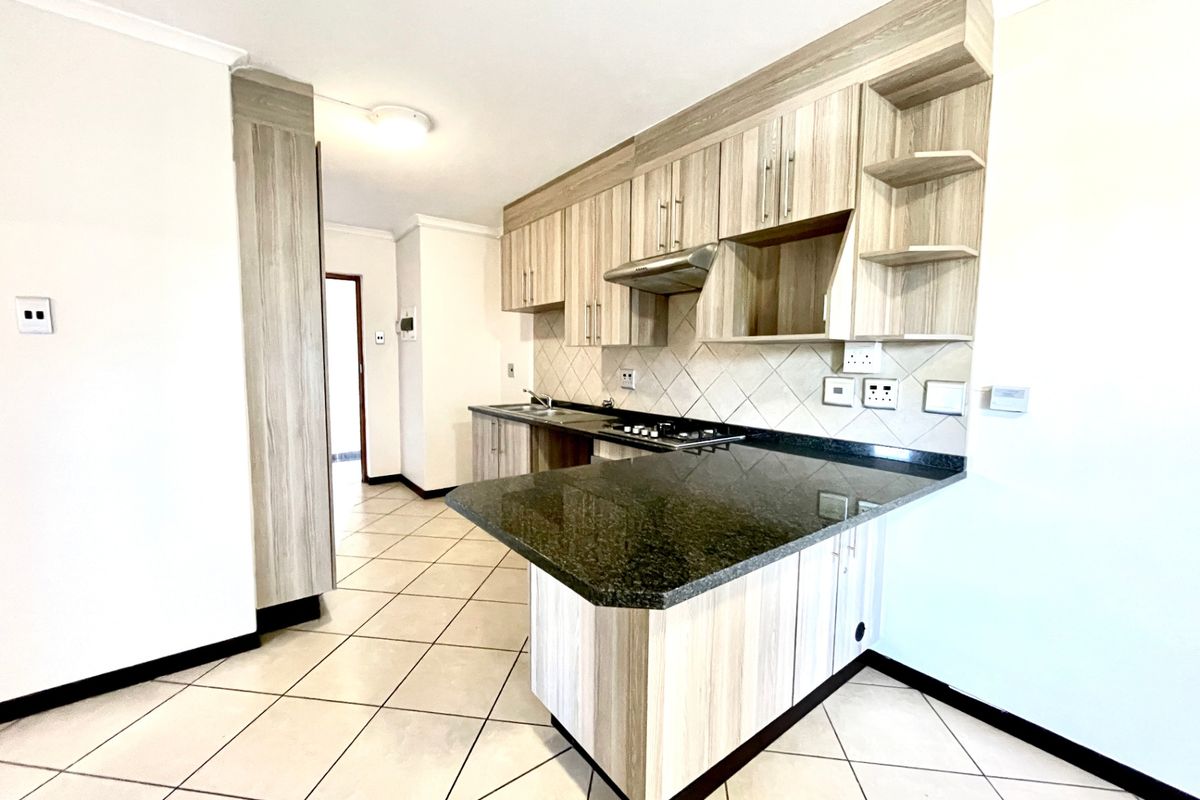 Apartment For Sale In Pretoria - Photo 3