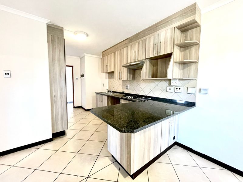 Apartment For Sale In Pretoria - Photo 3