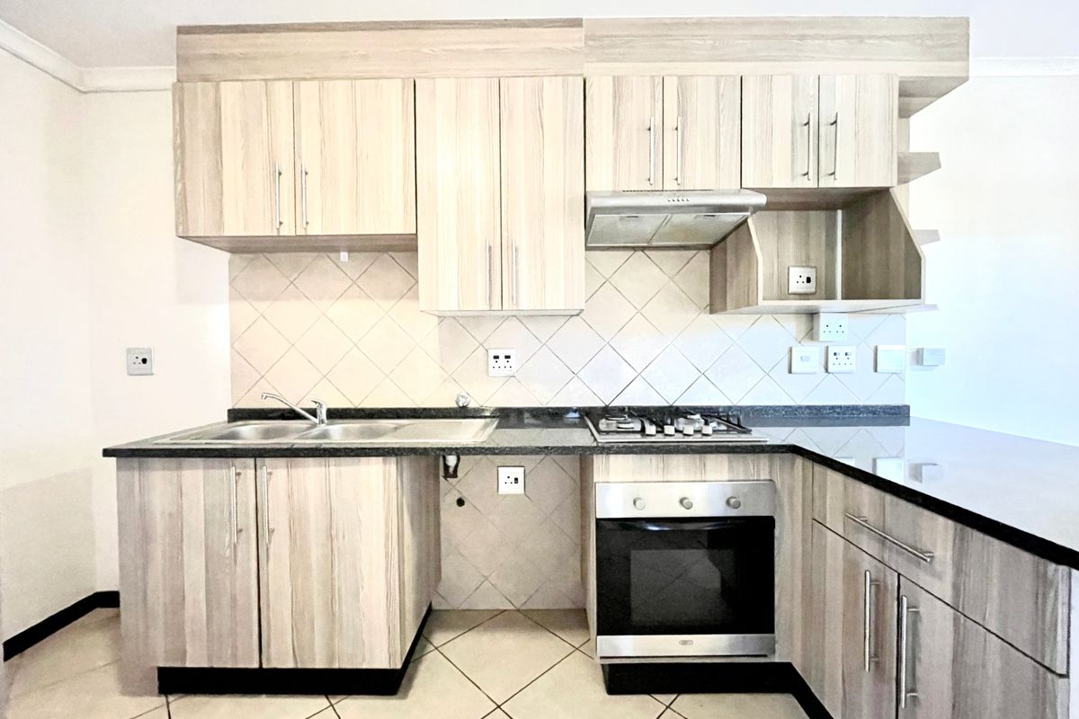 Apartment For Sale In Pretoria - Photo 4