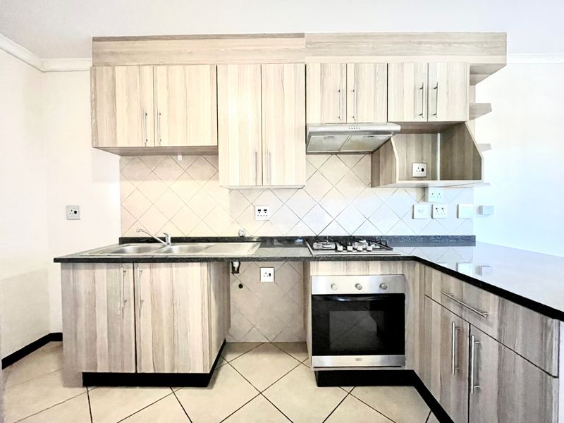Apartment For Sale In Pretoria - Photo 4
