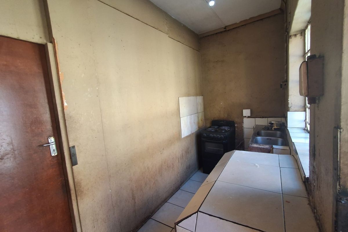 House For Sale In Johannesburg - Photo 3