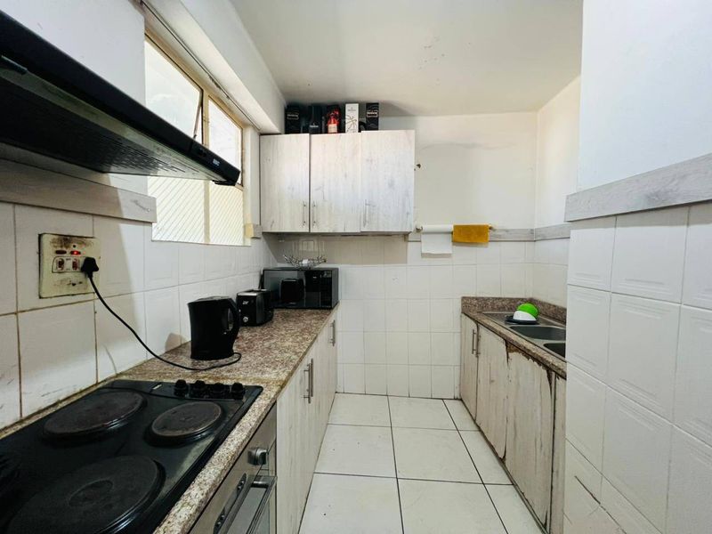 Apartment For Sale In Durban - Photo 3
