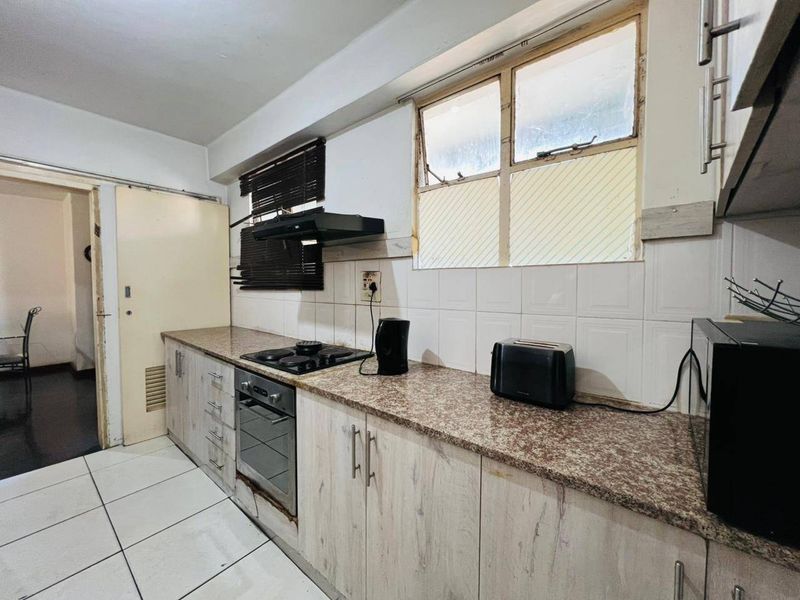 Apartment For Sale In Durban - Photo 2