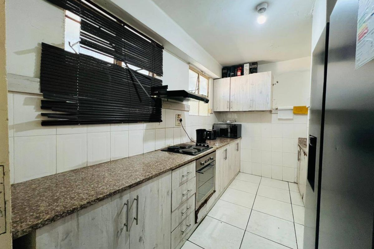 Apartment For Sale In Durban - Photo 4