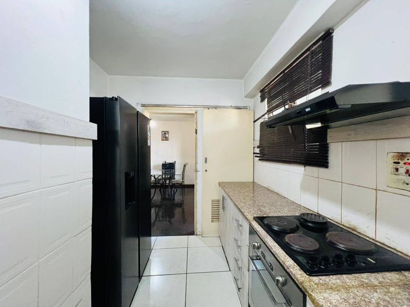 Apartment For Sale In Durban - Photo 1