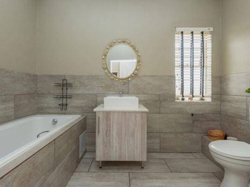 Townhouse For Sale In Alberton - Photo 10