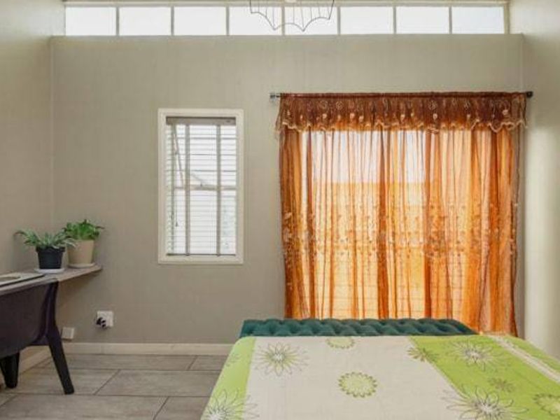 Townhouse For Sale In Alberton - Photo 7