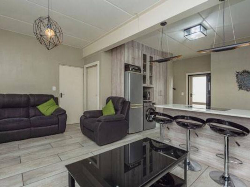 Townhouse For Sale In Alberton - Photo 3