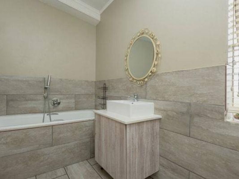 Townhouse For Sale In Alberton - Photo 9
