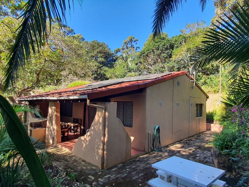 Townhouse For Sale In Port Edward - Photo 1