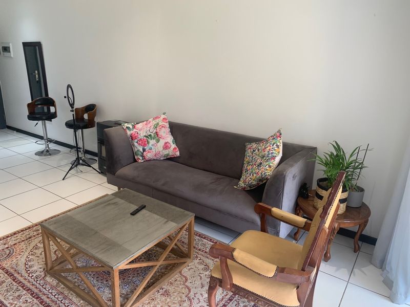 Apartment Rental Monthly In Sandton - Photo 5