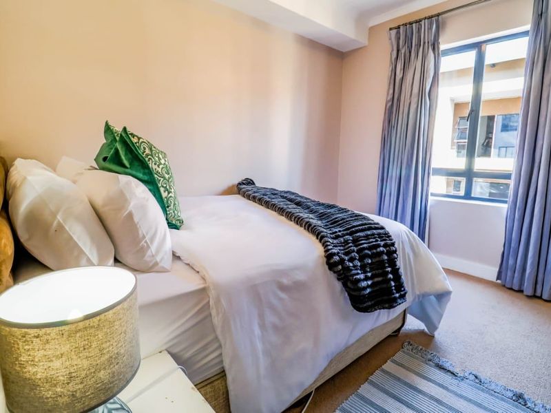 Apartment Rental Monthly In Sandton - Photo 7