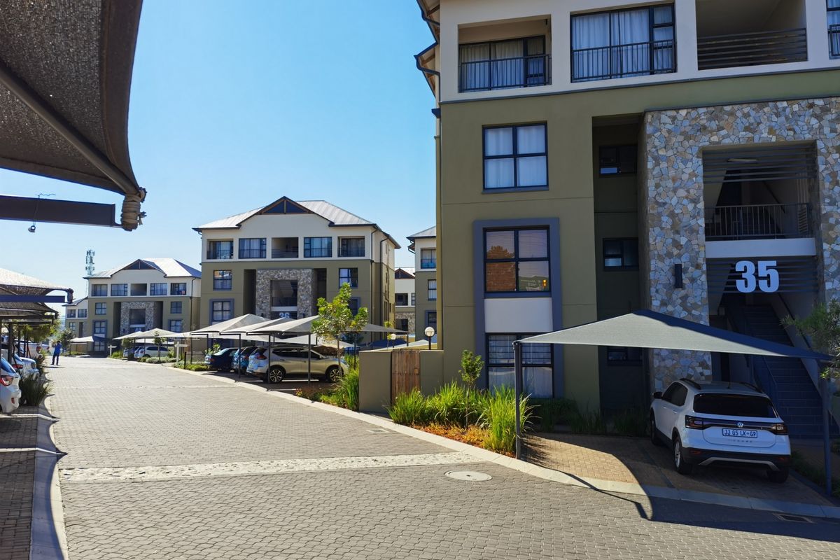 Apartment Rental Monthly In Midrand - Photo 2