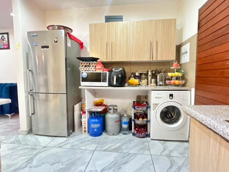 Apartment Rental Monthly In Midrand - Photo 6