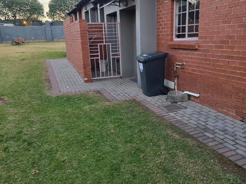Apartment Rental Monthly In Centurion - Photo 3