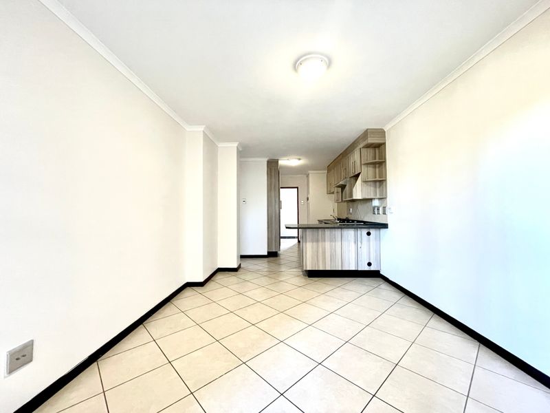 Apartment For Sale In Pretoria - Photo 3