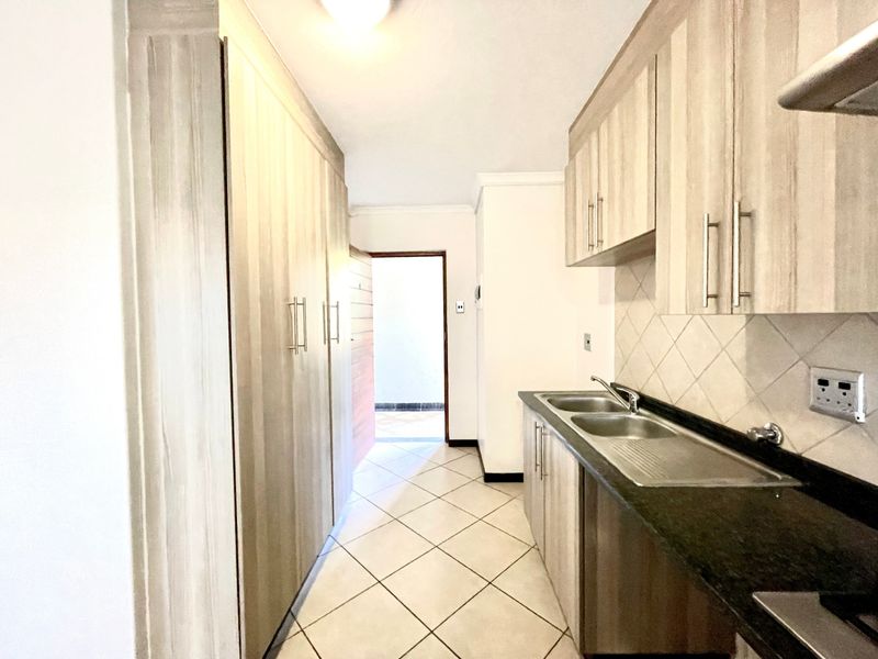 Apartment For Sale In Pretoria - Photo 6