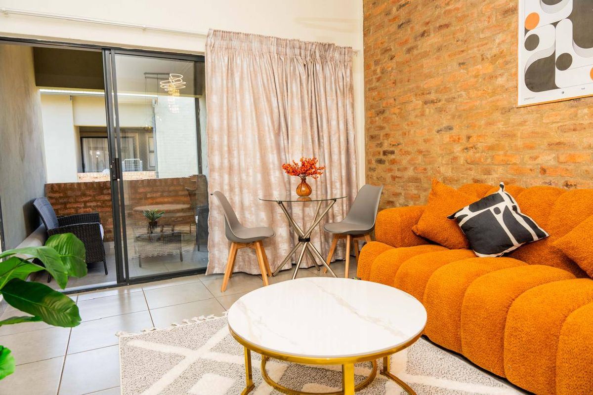 Townhouse Rental Monthly In Kempton Park - Photo 5