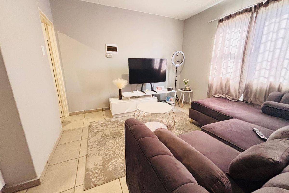 Apartment For Sale In Midrand - Photo 5