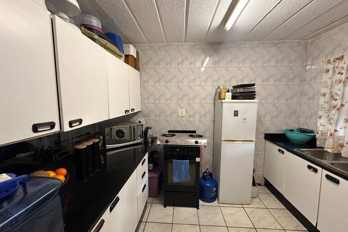Apartment For Sale In Roodepoort - Photo 5