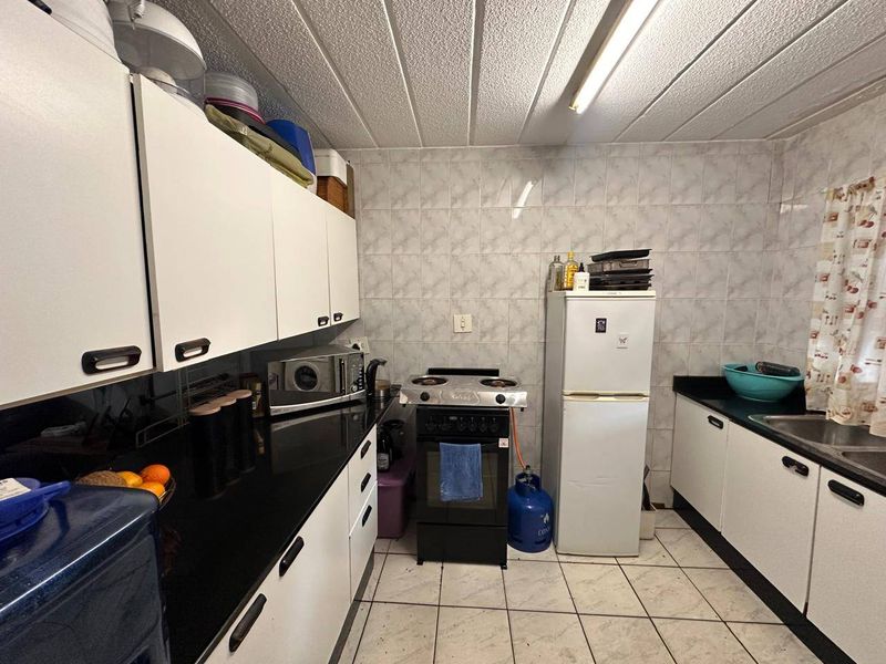 Apartment For Sale In Roodepoort - Photo 5