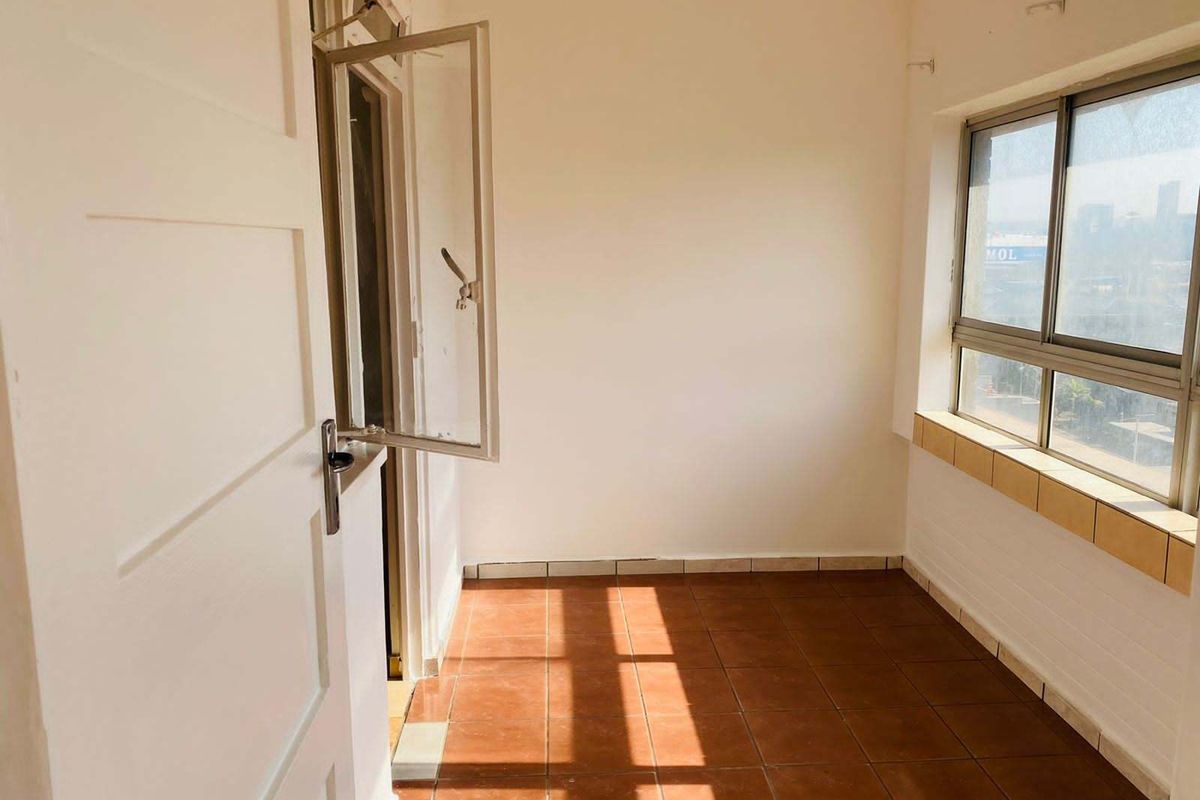Apartment For Sale In Durban - Photo 2