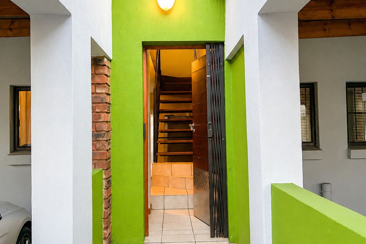 Apartment For Sale In Pretoria - Photo 5