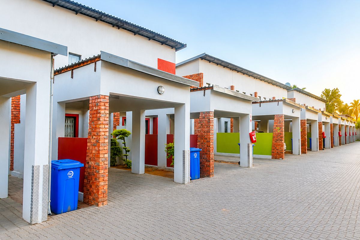 Apartment For Sale In Pretoria - Photo 4