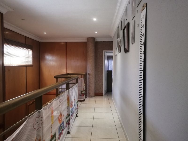 House For Sale In Johannesburg - Photo 10
