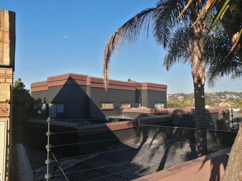 House For Sale In Johannesburg - Photo 1