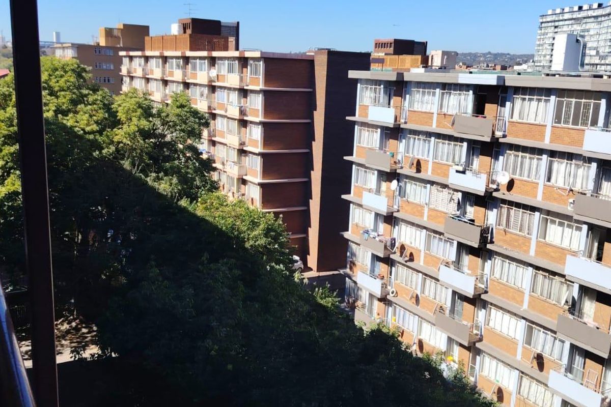 Apartment For Sale In Pretoria - Photo 4