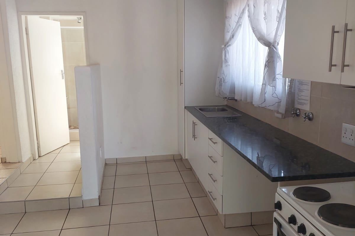Apartment Rental Monthly In Boksburg - Photo 5