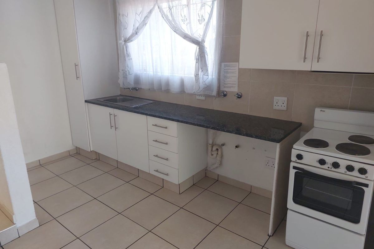 Apartment Rental Monthly In Boksburg - Photo 3