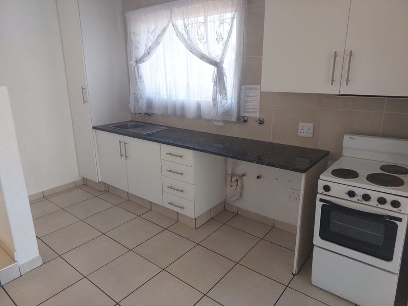 Apartment Rental Monthly In Boksburg - Photo 3