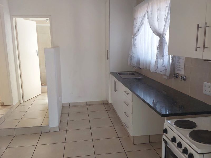 Apartment Rental Monthly In Boksburg - Photo 5