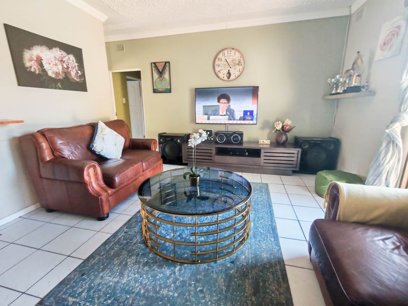 House For Sale In Margate - Photo 6