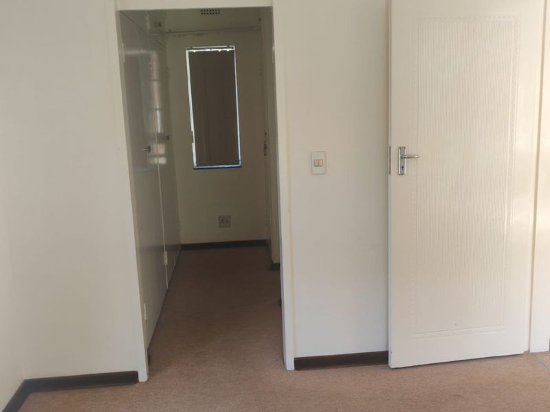 Apartment For Sale In Boksburg - Photo 6