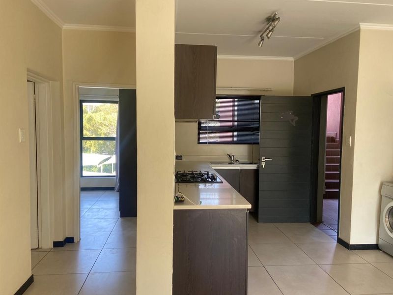 Apartment Rental Monthly In Sandton - Photo 5
