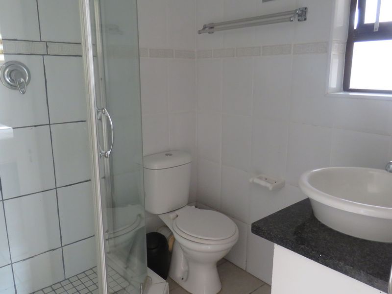 Apartment Rental Monthly In Margate - Photo 3