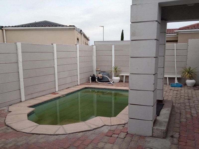 House For Sale In Mitchells Plain - Photo 3