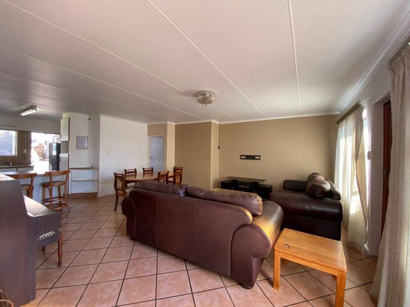 House For Sale In Mossel Bay - Photo 7