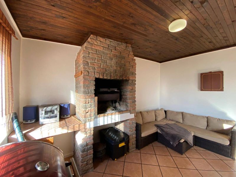 House For Sale In Mossel Bay - Photo 6