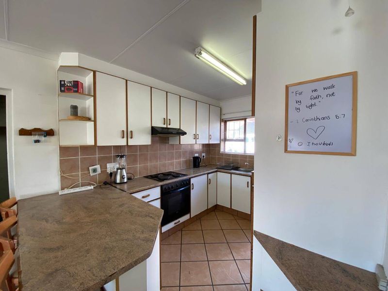 House For Sale In Mossel Bay - Photo 3