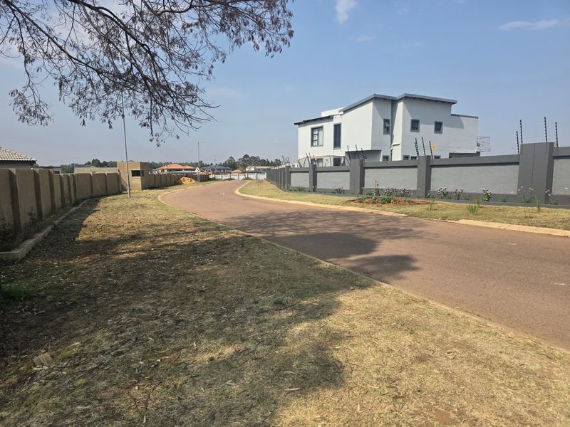 Vacant Land Pending Sale In Rayton - Photo 9