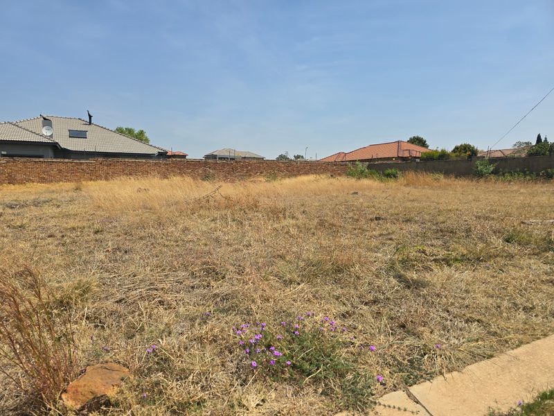 Vacant Land Pending Sale In Rayton - Photo 8