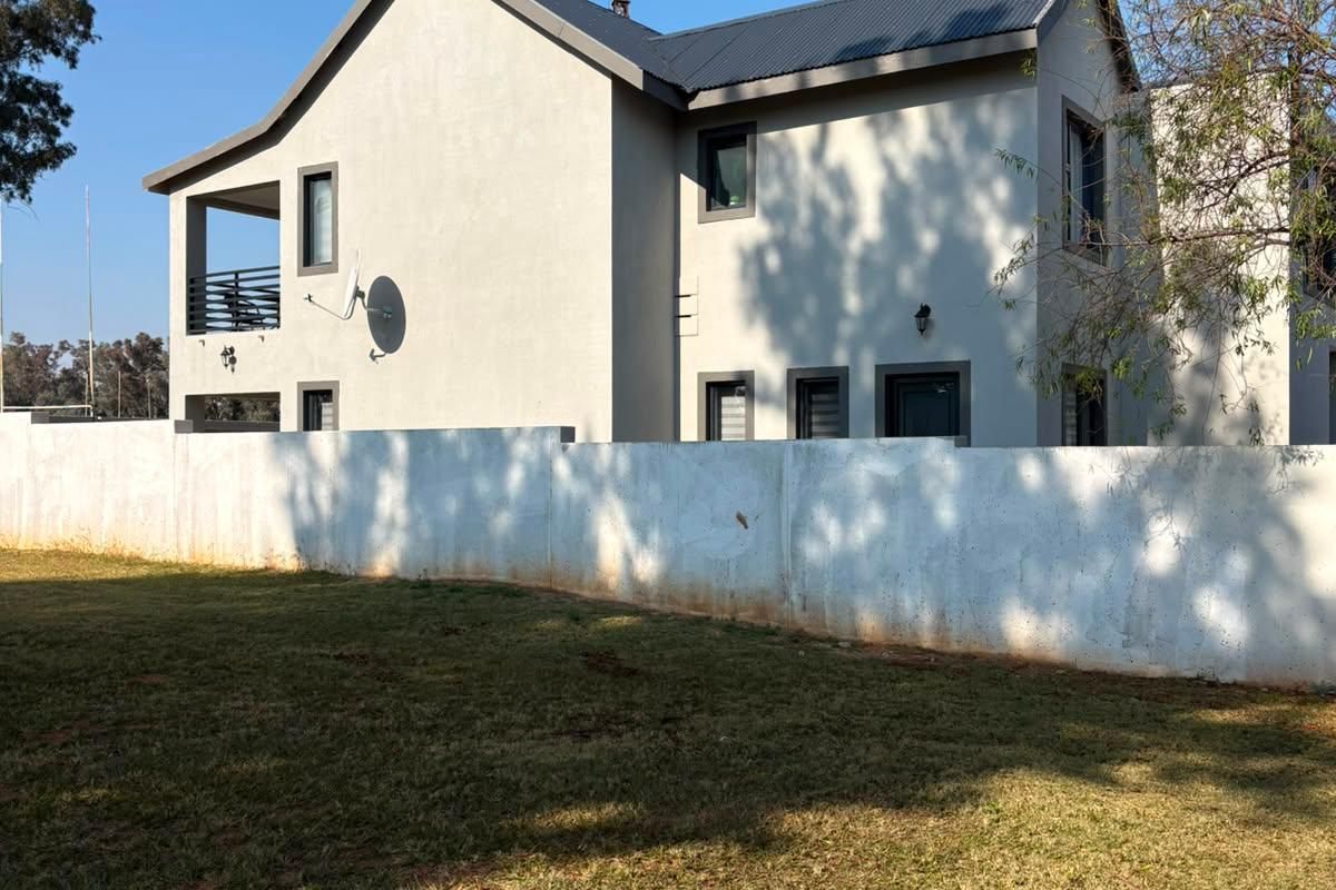 House For Sale In Cullinan - Photo 2