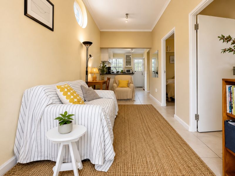 Apartment For Sale In Cape Town - Photo 9