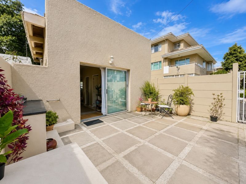 Apartment For Sale In Cape Town - Photo 4