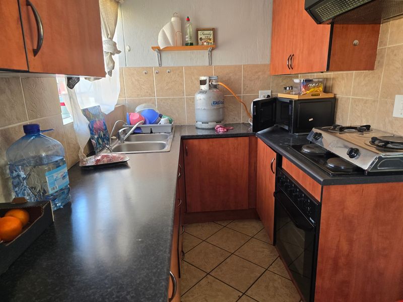 House Pending Sale In Rayton - Photo 4