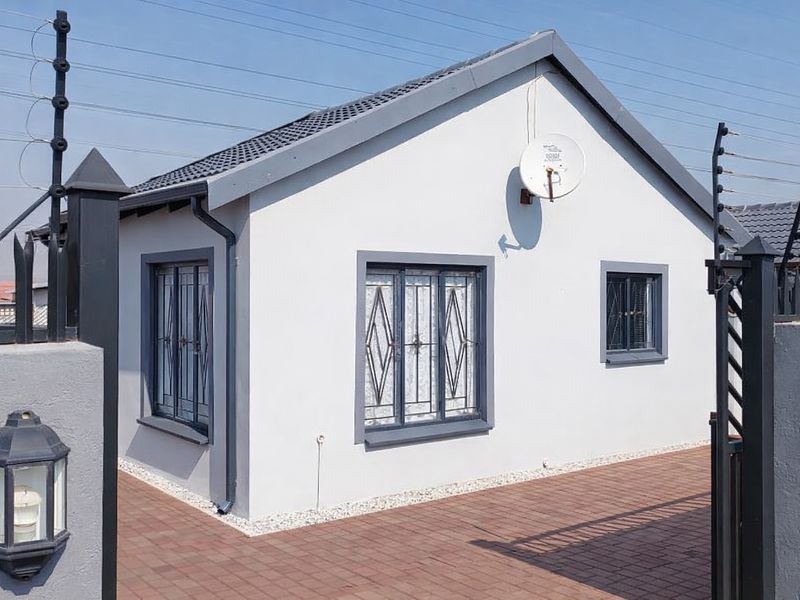 House For Sale In Soshanguve - Photo 1